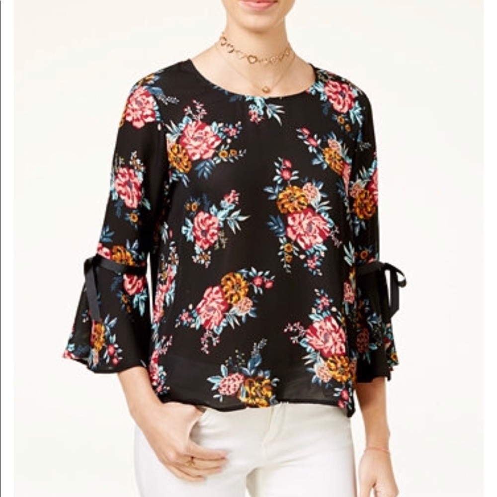 NWT $59 Lily Black Floral Tie Bell Sleeve SM / Med - Picture 2 of 7